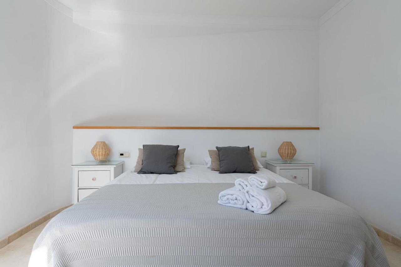 Tauro Villas Deluxe La Playa de Tauro Luaran gambar