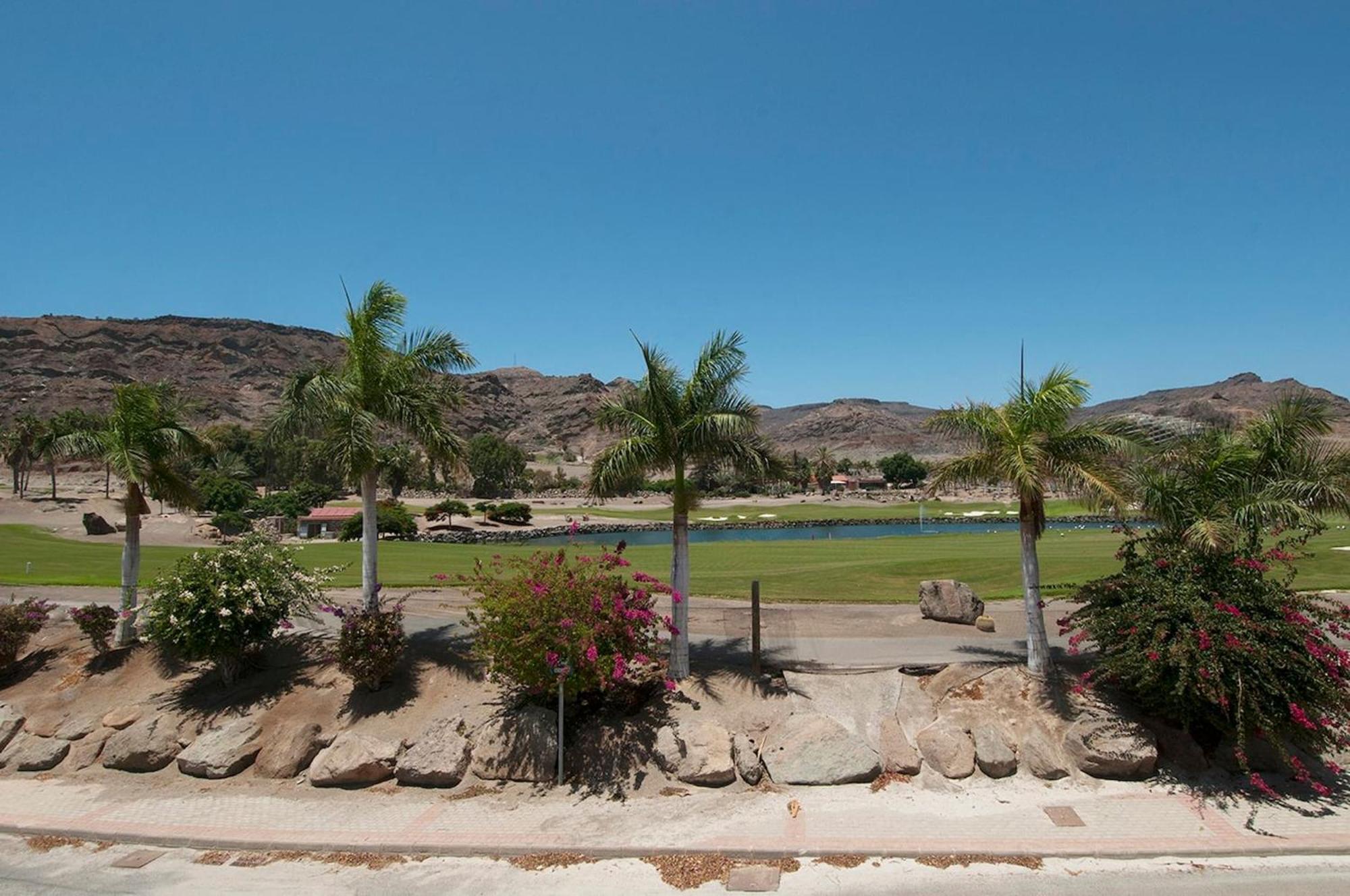 Tauro Villas Deluxe La Playa de Tauro Luaran gambar