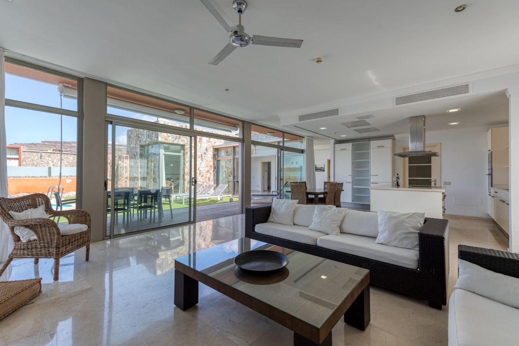 Tauro Villas Deluxe La Playa de Tauro Luaran gambar
