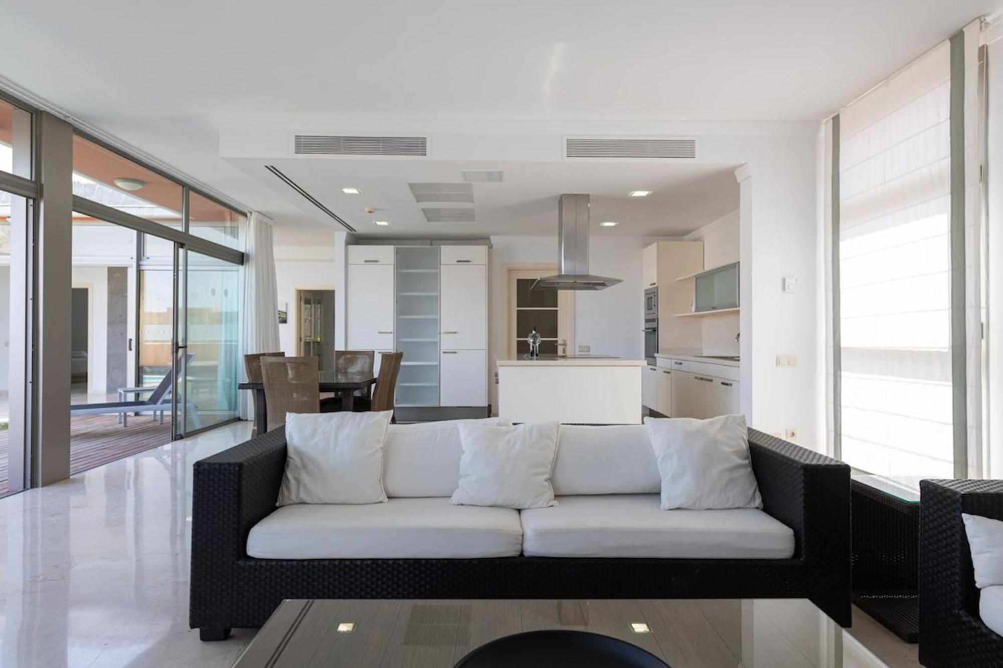 Tauro Villas Deluxe La Playa de Tauro Luaran gambar