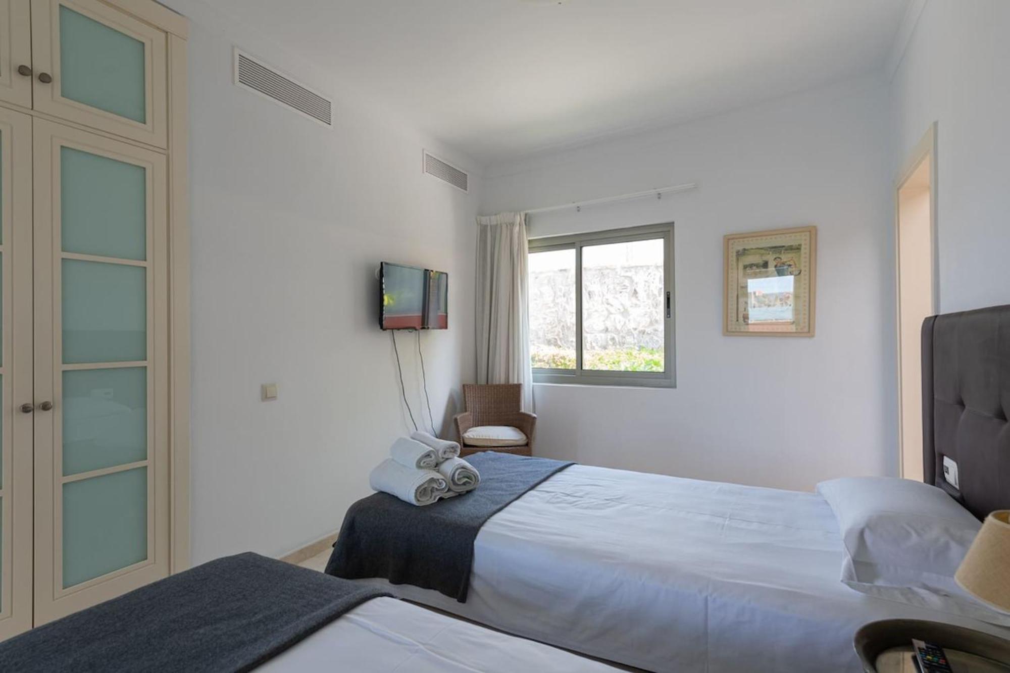 Tauro Villas Deluxe La Playa de Tauro Luaran gambar