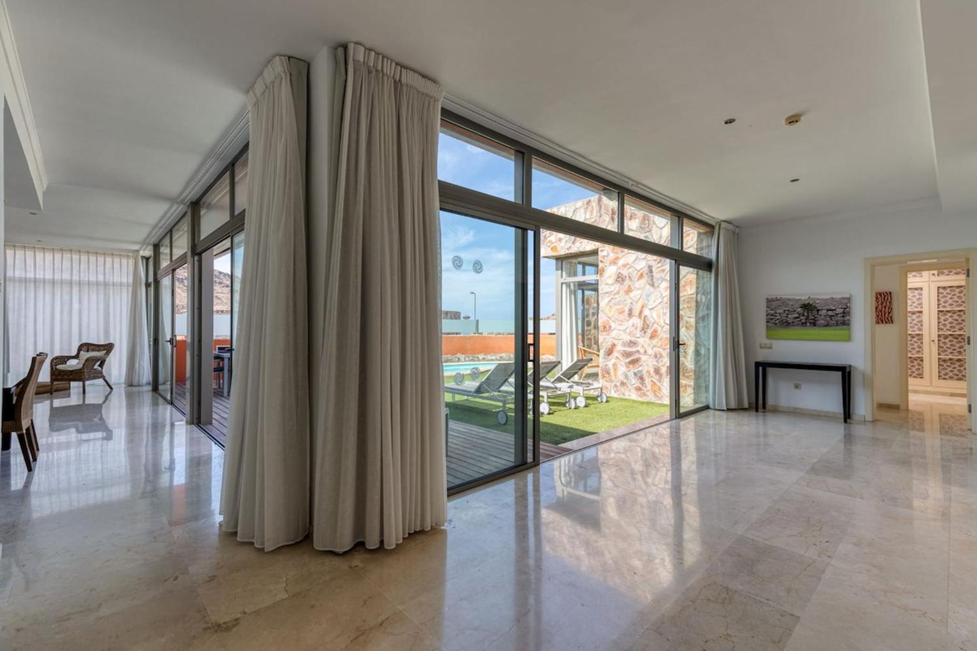 Tauro Villas Deluxe La Playa de Tauro Luaran gambar